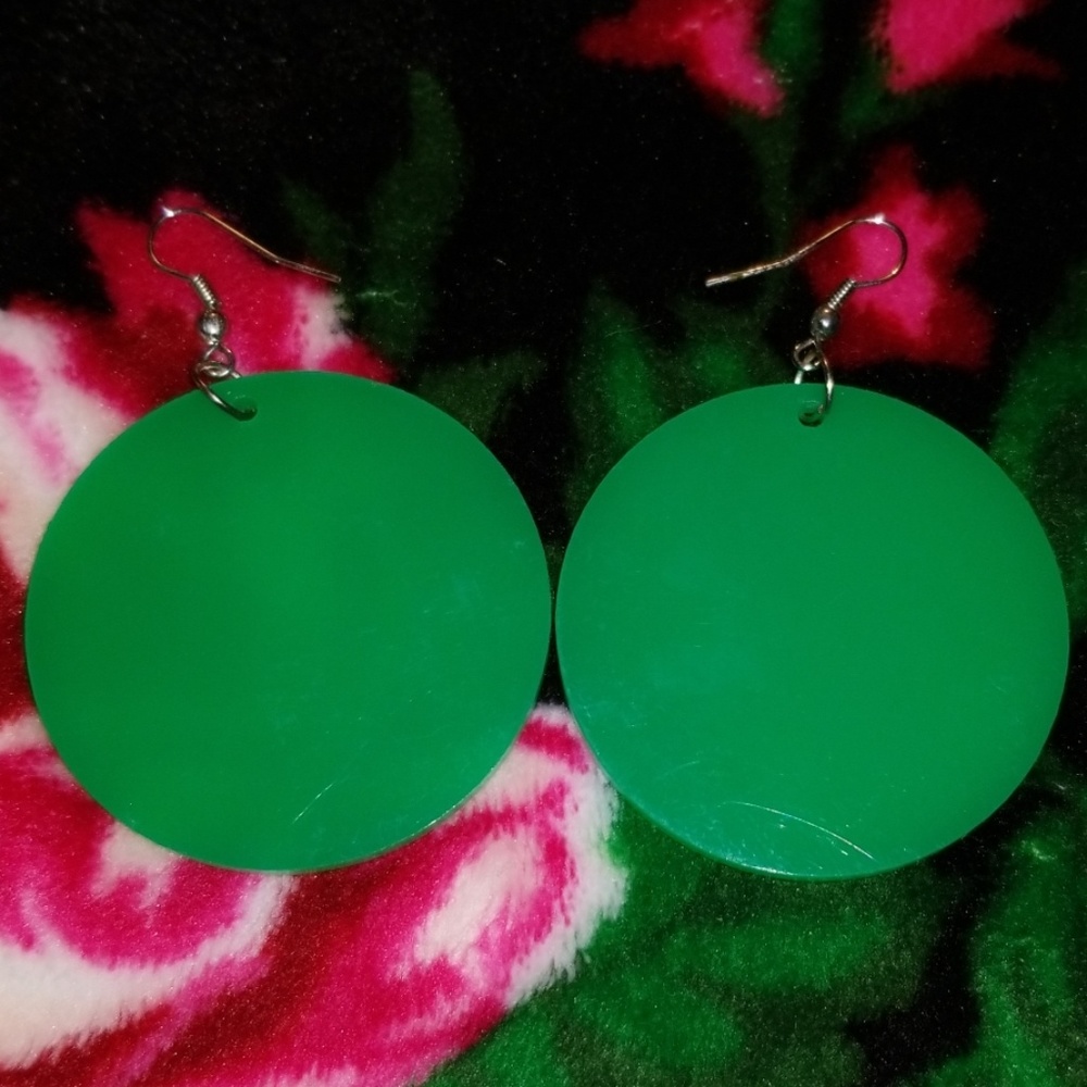 Green Dangly 2D Circle Earrings